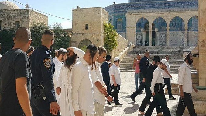 Puluhan Pemukim Ilegal Yahudi Israel Serbu Kompleks Masjid Al-Aqsa